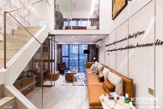 地铁富兴时代领寓loft复试精装公寓买/一层享两层